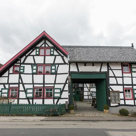 Vintage Apartment With Garden Schleiden Exterior foto